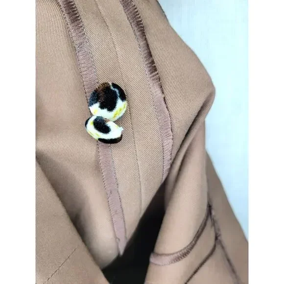 Beautiful Vintage Brown Pencil Dress Cheetah fabric buttons - Picture 7 of 9